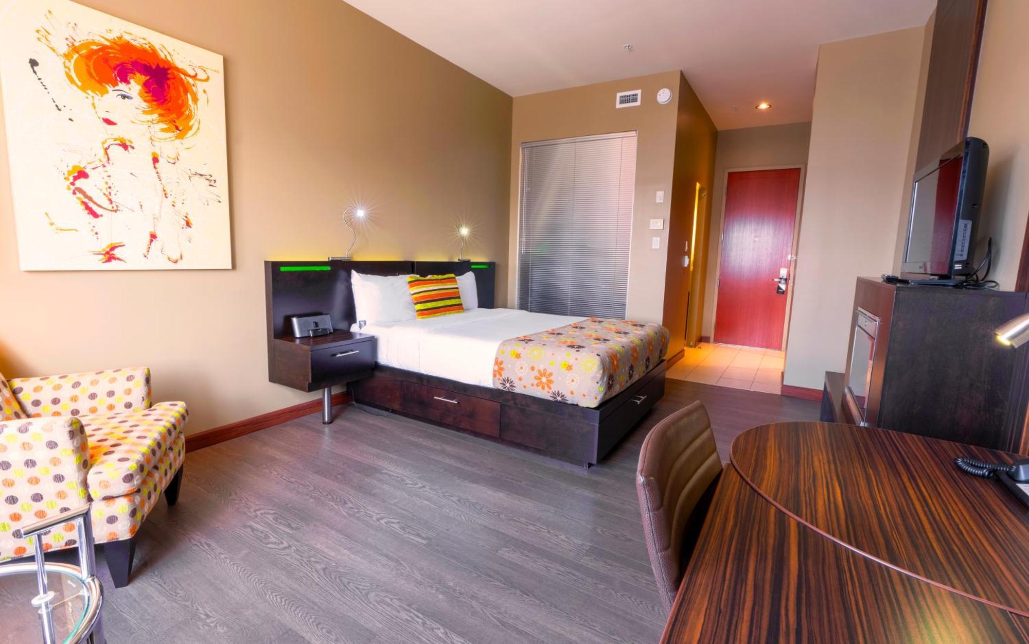 Hotel Must Quebec City Room photo